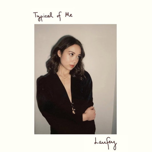 Laufey – Typical of Me, Vinilo negro con nueva portada e inserts tipo Polaroid